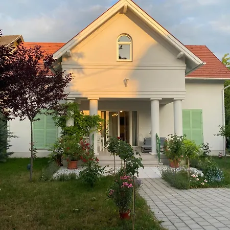 Villa Rosa Centre Balatonfured